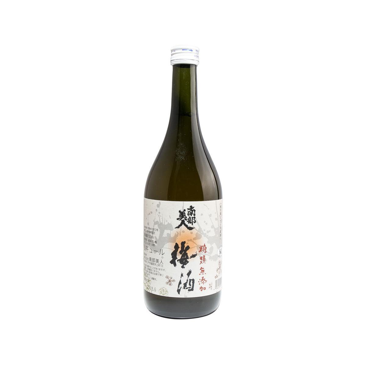 Dark green umeshu liqueur bottle, white cap, 720 mL (no added sugar).