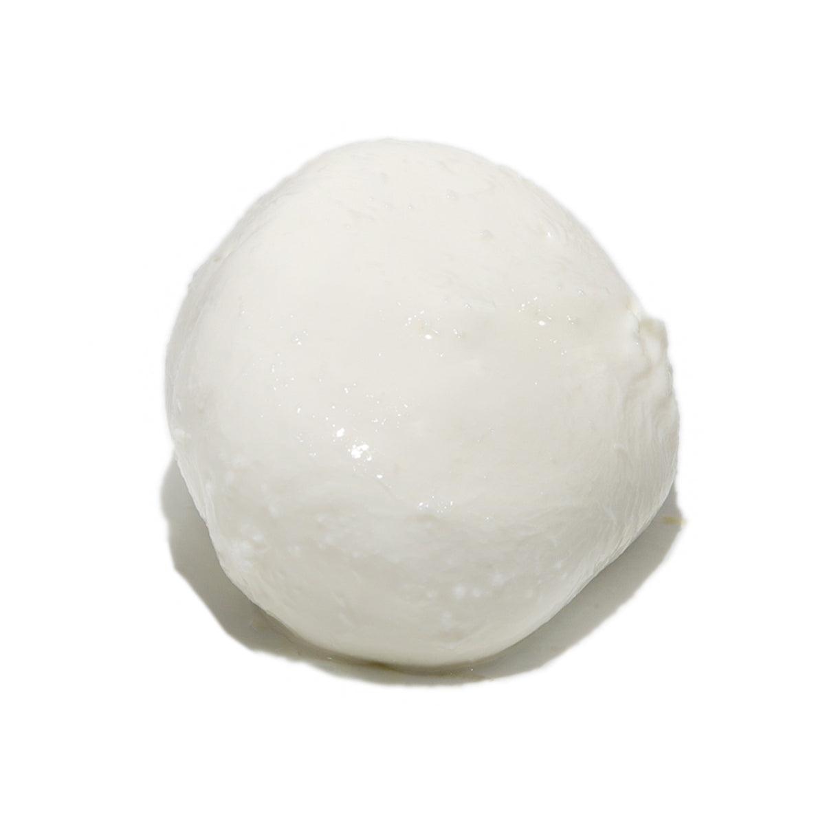 Large burrata cheese (300g), smooth white ball
