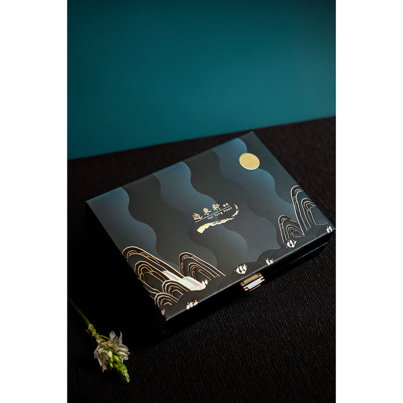Yat Tung Heen  Mini Lava Egg Custard Mooncake Voucher  (1pc)