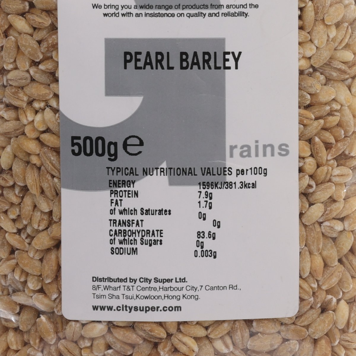 Pearl barley nutrition facts label on 500g bag, close-up