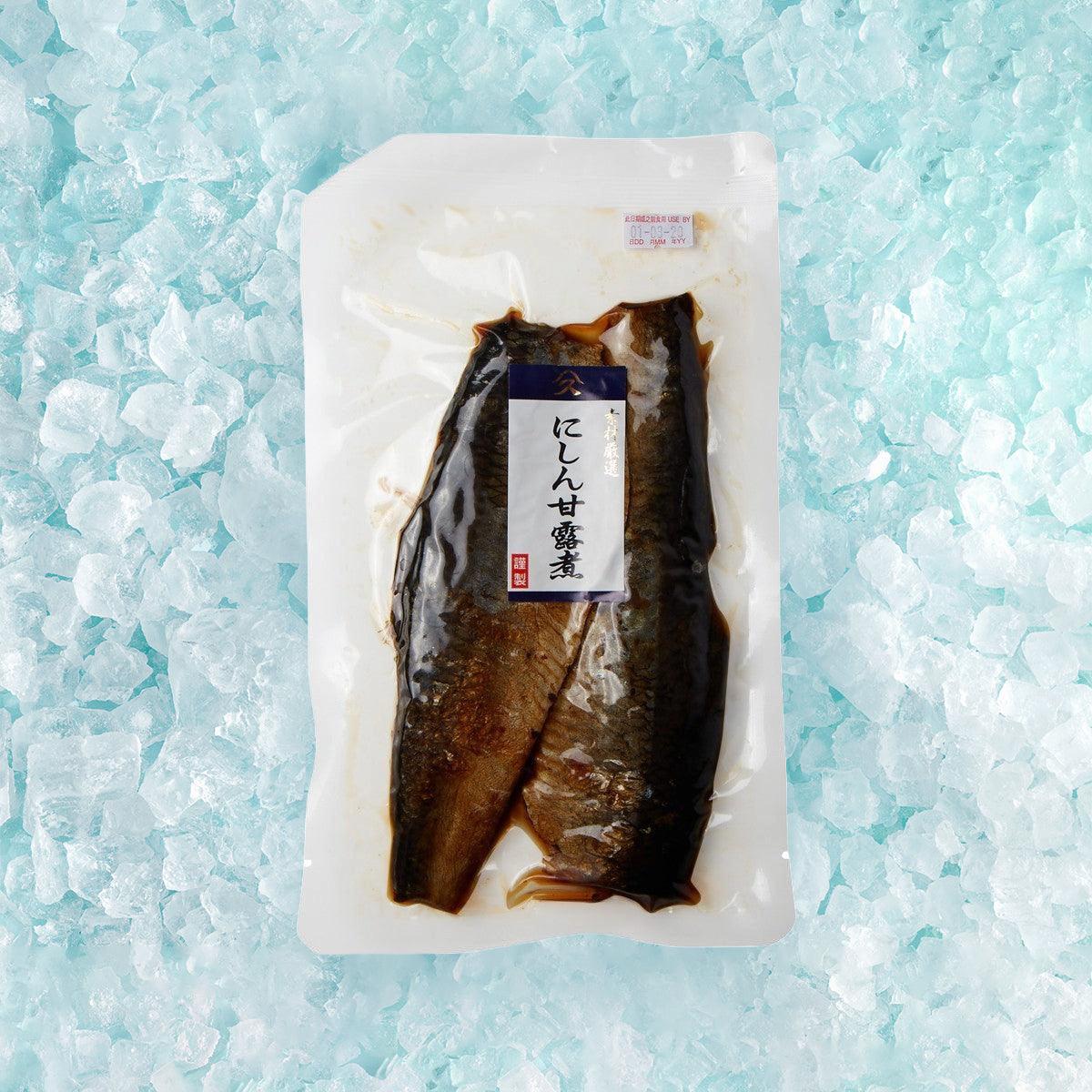 Packaged cooked herring fillets in sauce, in a clear pouch