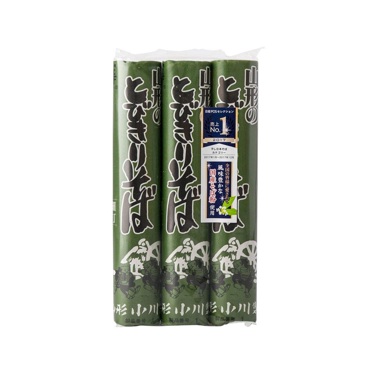 Buckwheat noodle packs with green Japanese-style label