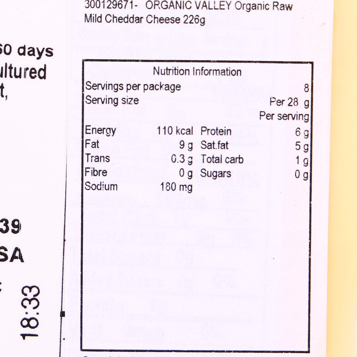 Nutrition information panel for raw mild cheddar cheese, serving size per 28 g