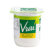 Plain organic yogurt cup with green label and white lid, 125 g