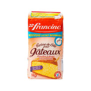 Resealable cake flour with baking powder, 1kg bag, orange and white front