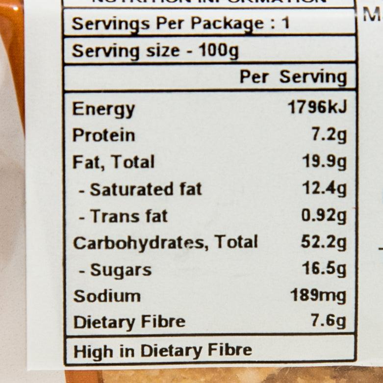 Oat slice Almond & Apricot 100g nutrition facts panel with serving details