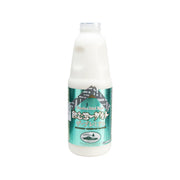 MAGINOTAI GREEN FARM yogurt drink bottle, 900 mL, white bottle with teal label
