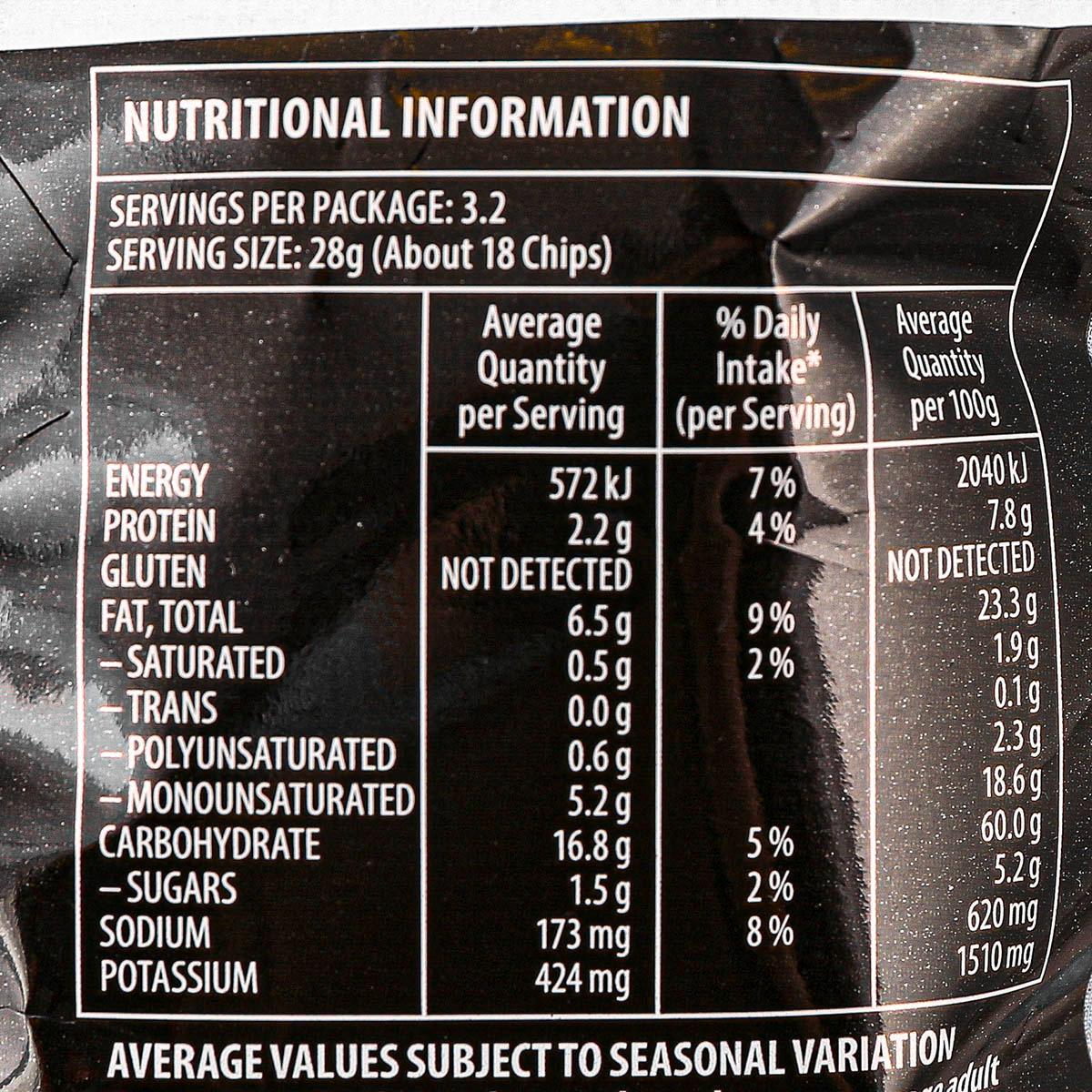 Nutrition information panel on sweet chilli & sour cream potato chips