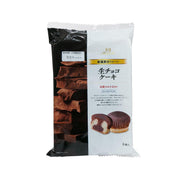 Fresh chocolate cake, 6-pack, sealed pouch with cake illustration on front