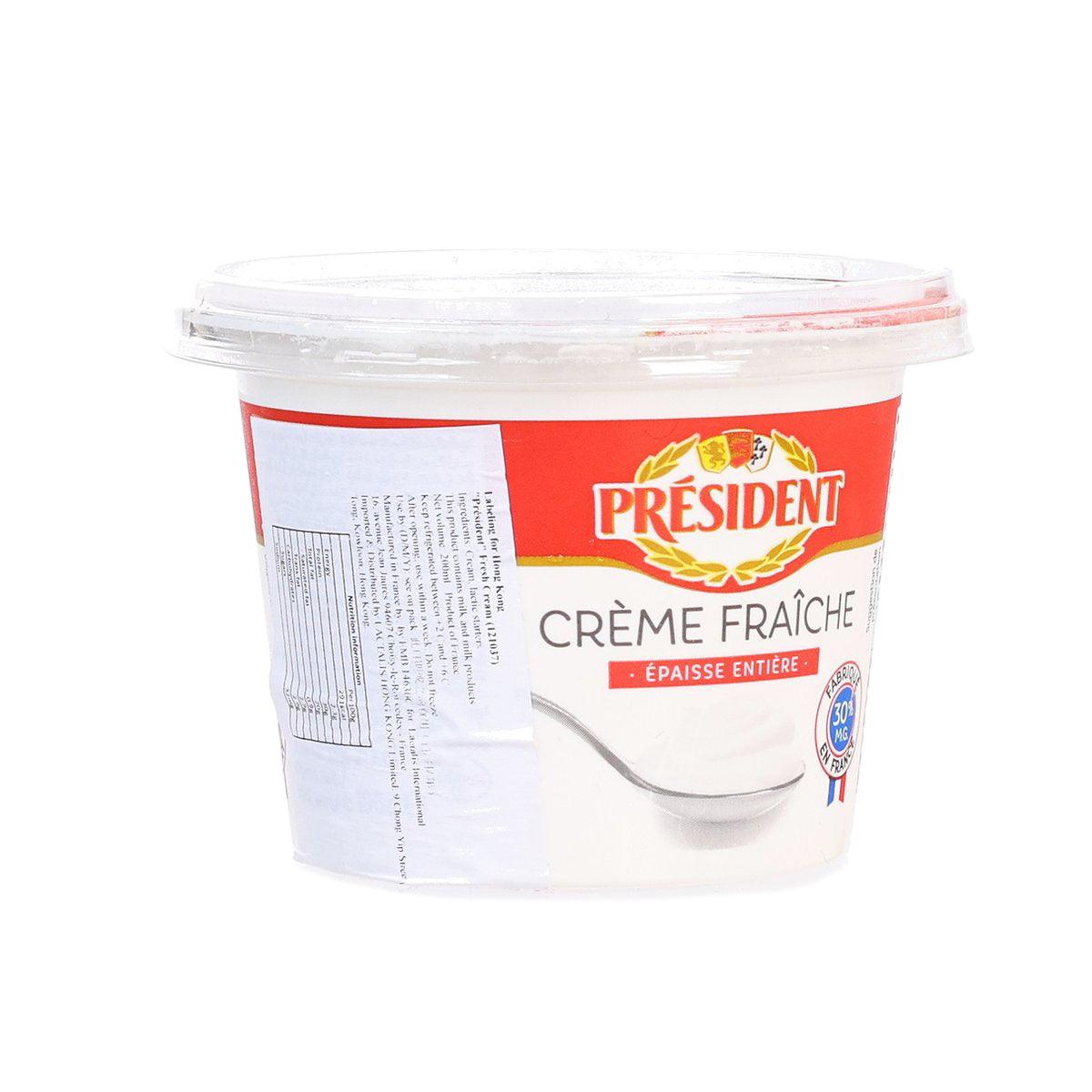 PRESIDENT Fresh Cream tub, side view with text panel, clear plastic lid