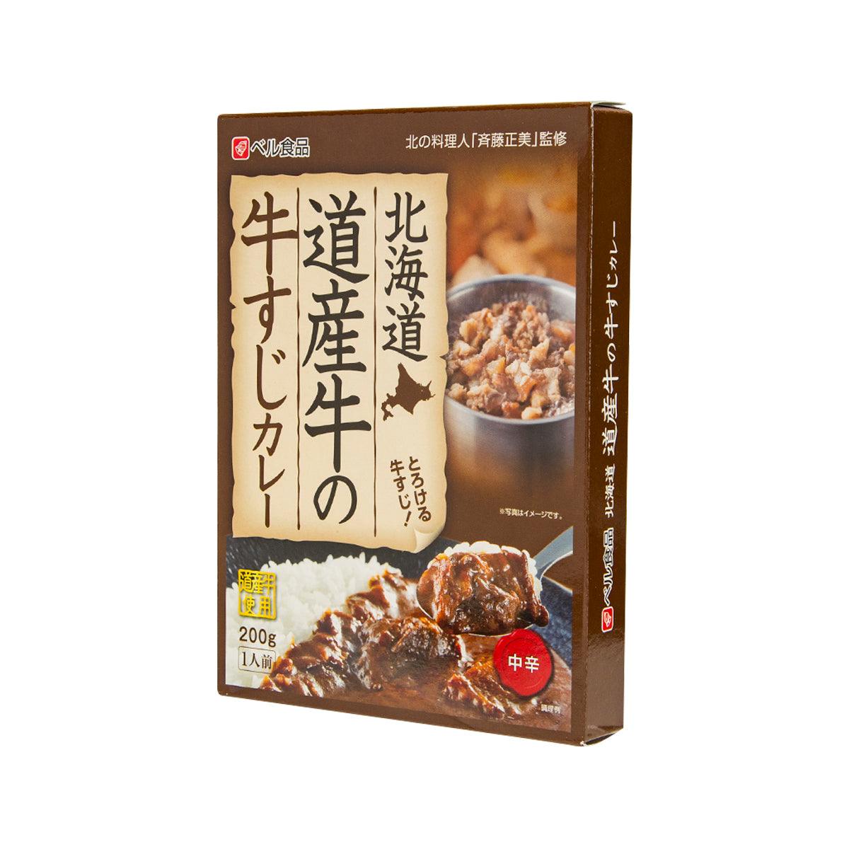 BELL FOODS instant Hokkaido beef curry packet, 200 g, angled side view with vertical text