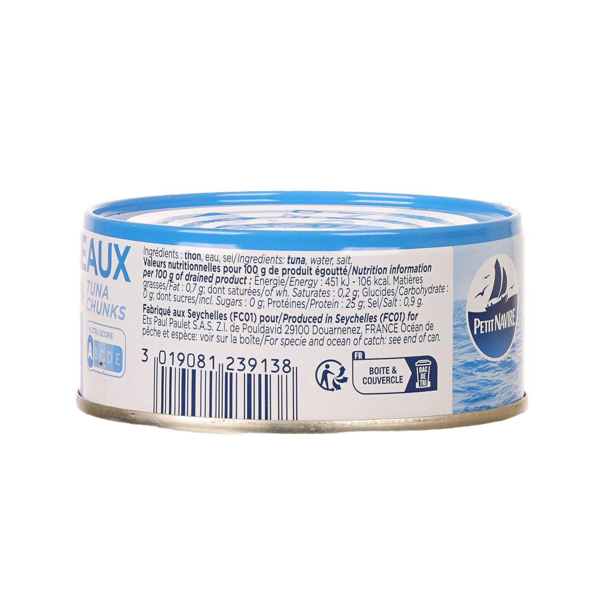 Tuna chunks in brine can with barcode and PETIT NAVIRE logo, blue top