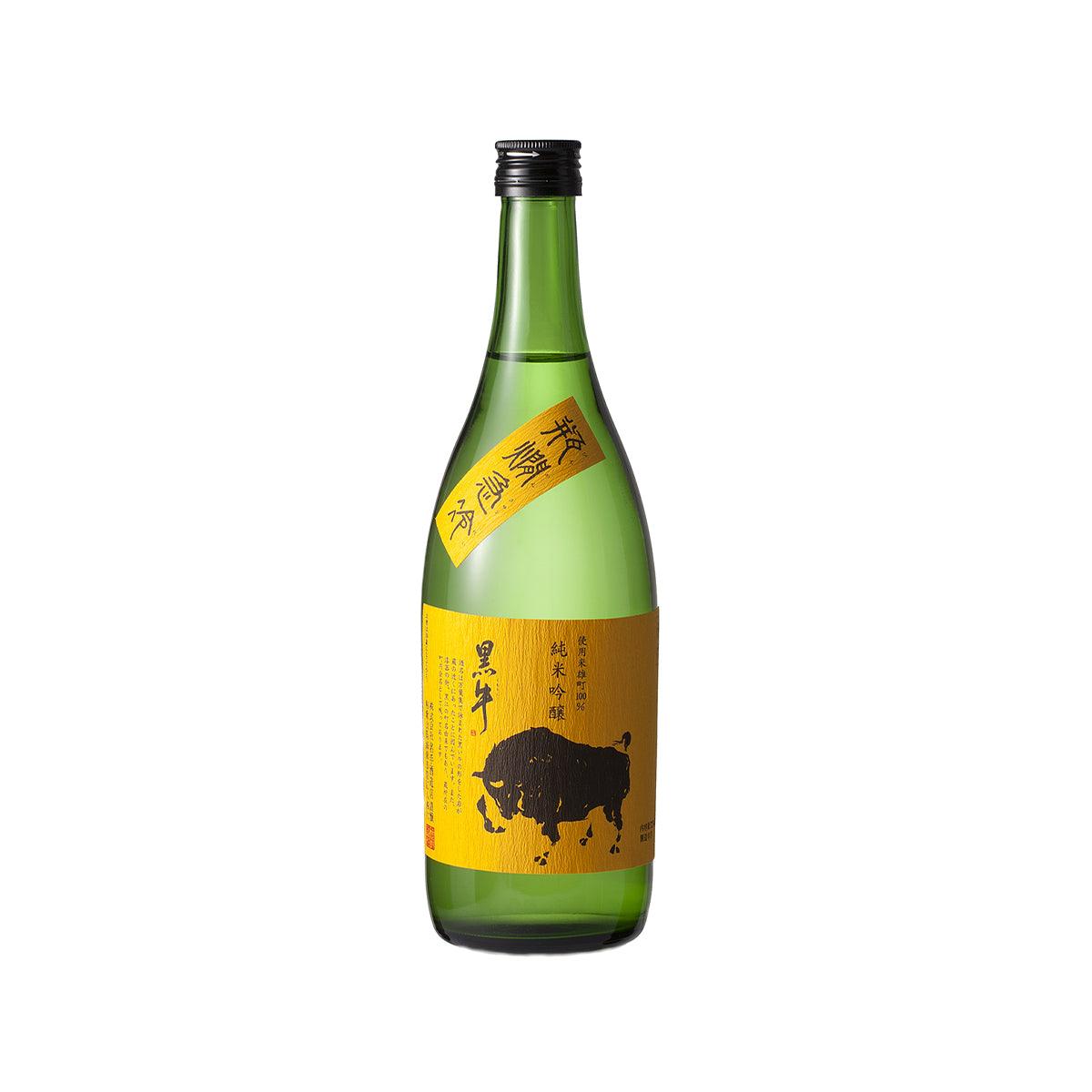 Green glass Junmai Ginjo sake bottle with black cap