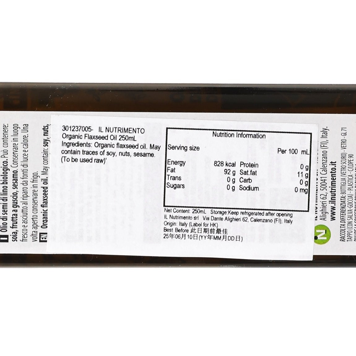 Organic flaxseed oil nutrition facts label on bottle, IL NUTRIMENTO