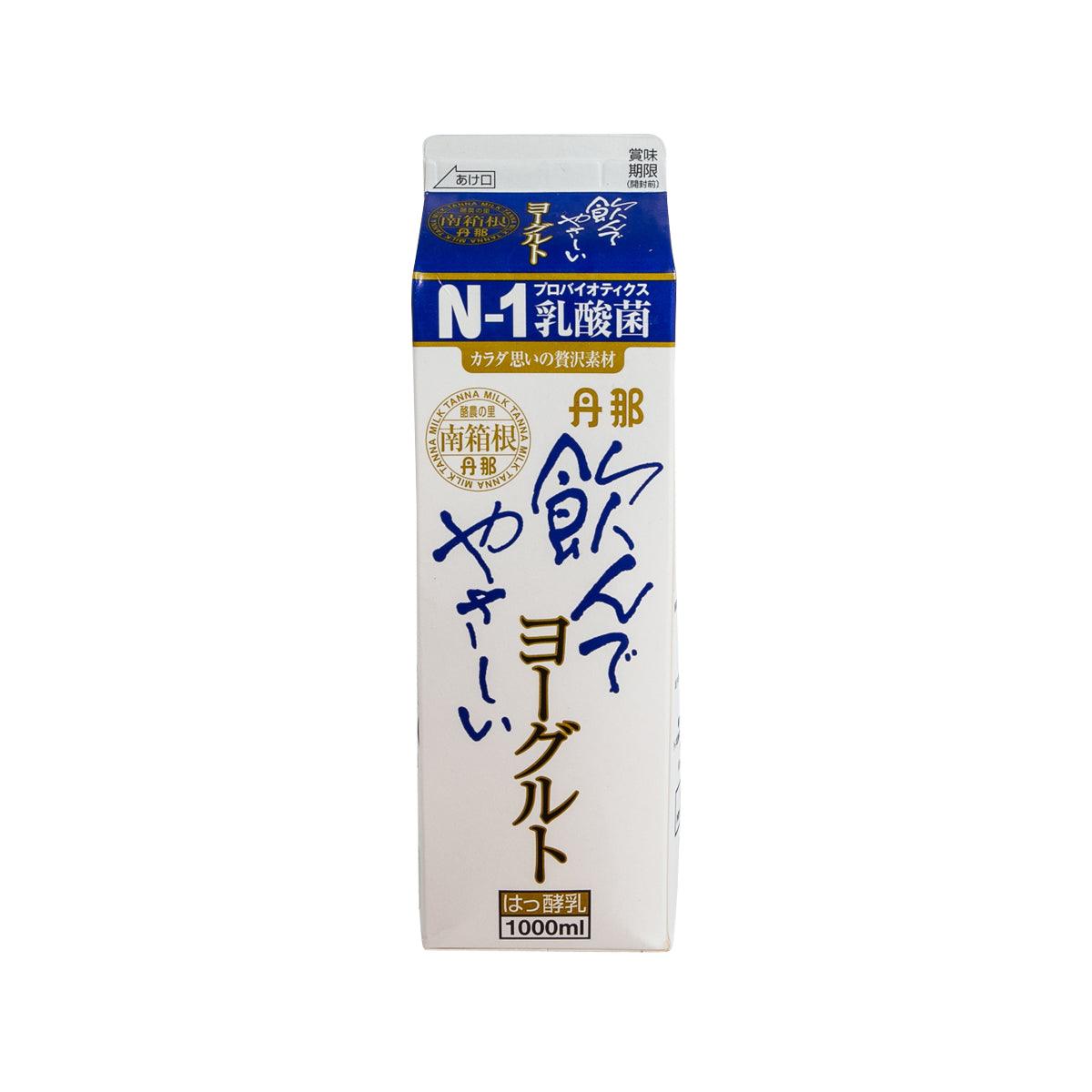 Mild drinking yogurt carton, 1000 mL, white with blue label