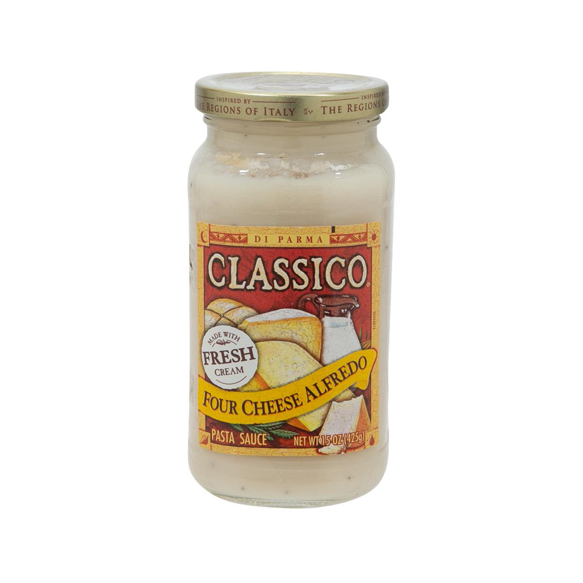Four cheese Alfredo sauce glass jar, 425g, labeled Classico