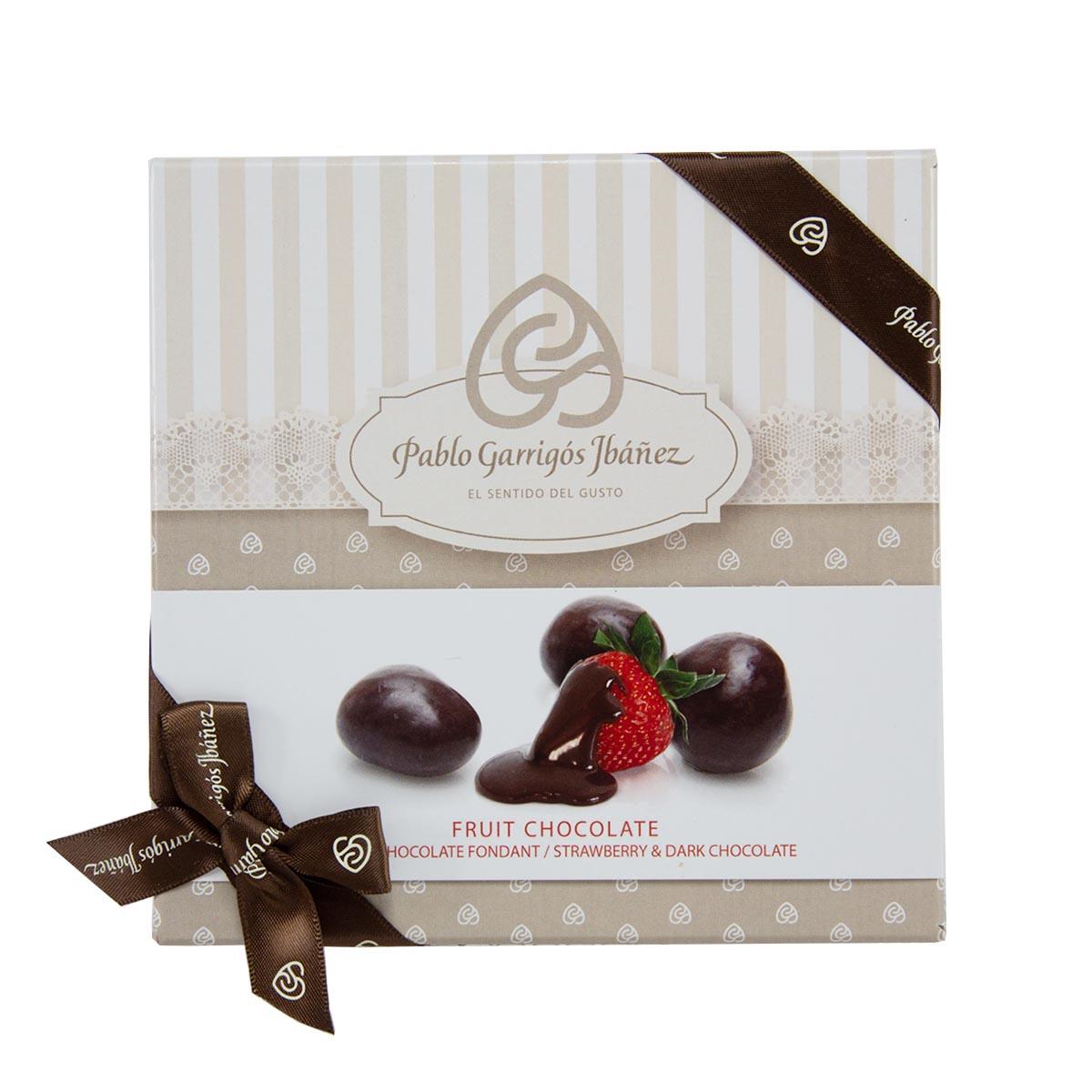 Fruit chocolate gift box with strawberry and dark chocolate pieces on label