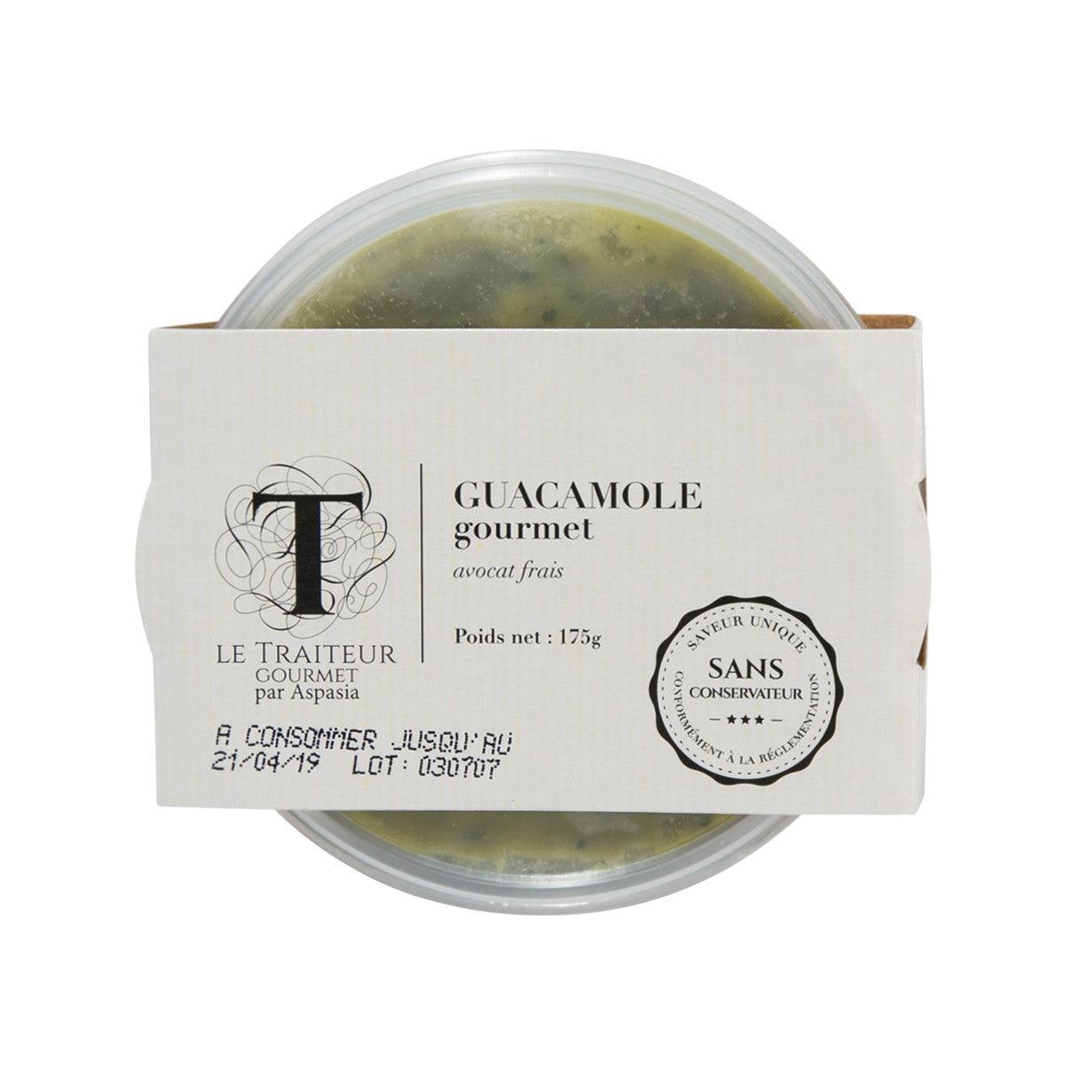 Guacamole dip in clear plastic tub with lid, LE TRAITEUR GOURMET label