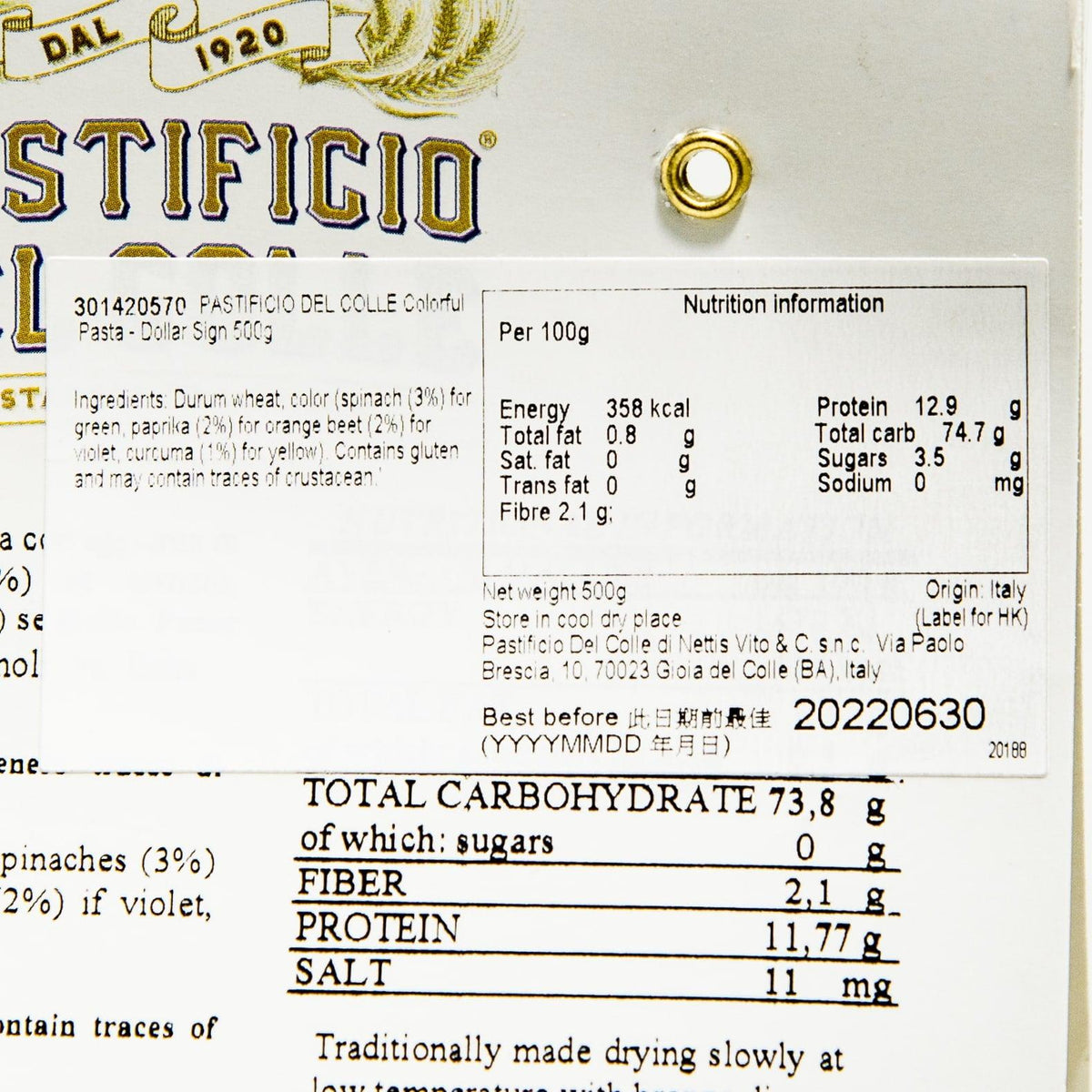 Nutrition facts and ingredients panel on 500 g pasta package, close-up