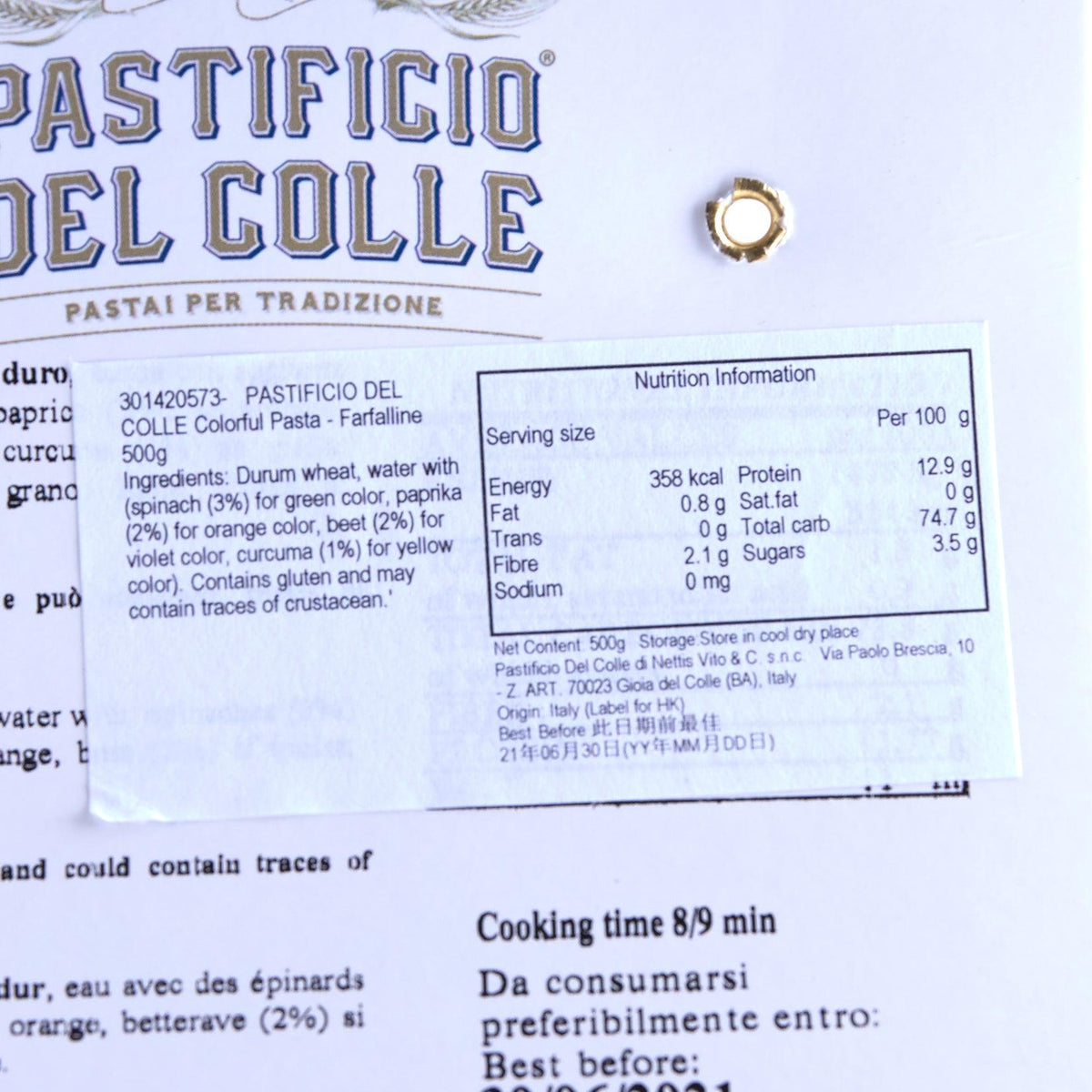 Nutrition information panel on pasta bag