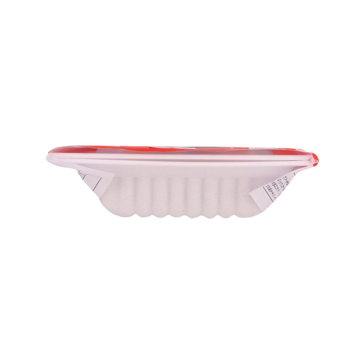 Fermented soybeans tray-style package, red lid with white scalloped base