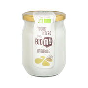 BIOMU natural whole milk yogurt in 500g glass jar with gold lid