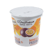Fruit yogurt cup with mango and passion fruit flavor, 150 g