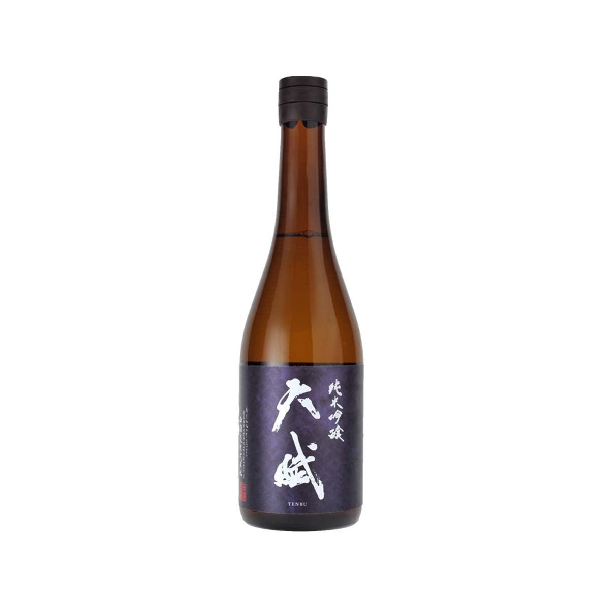 Brown sake bottle with black cap and white label with Japanese characters.