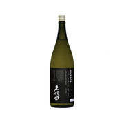 KUBOTA Junmai Daiginjo sake bottle, green glass with black label and gold cap