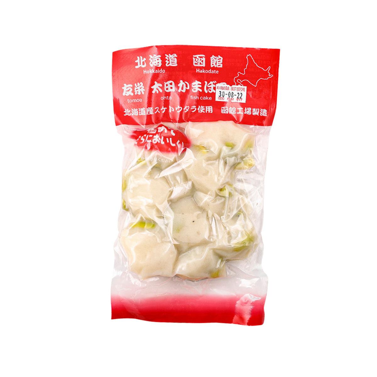 Packaged chigiri kamaboko fish cake with edamame, pale cream pieces in clear bag