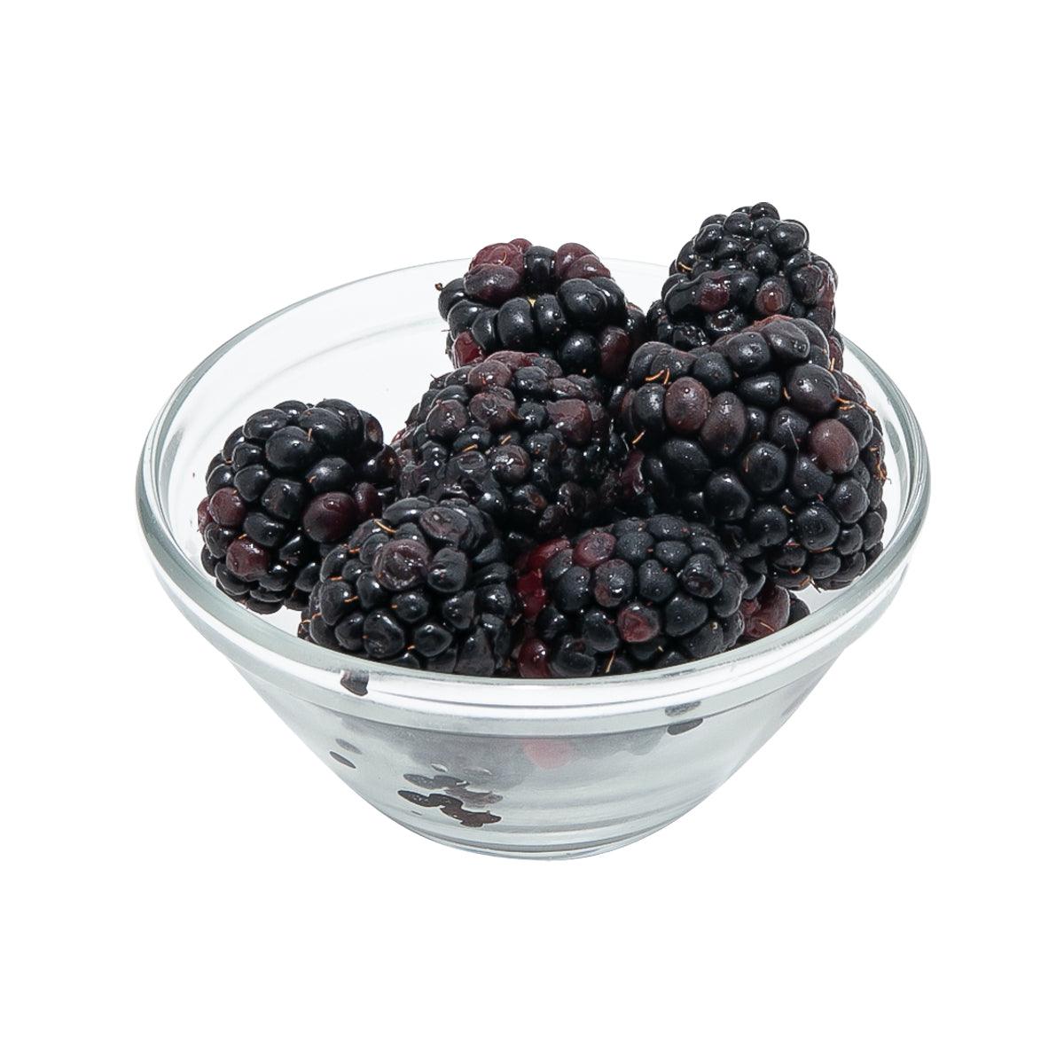 Bowl of dark UK blackberries, about 125g