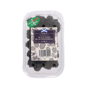 Pack of UK blackberries, 125g, in clear plastic clamshell with label