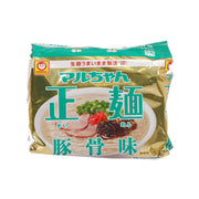 Instant ramen noodle pack with pork bone flavor, green and gold bag