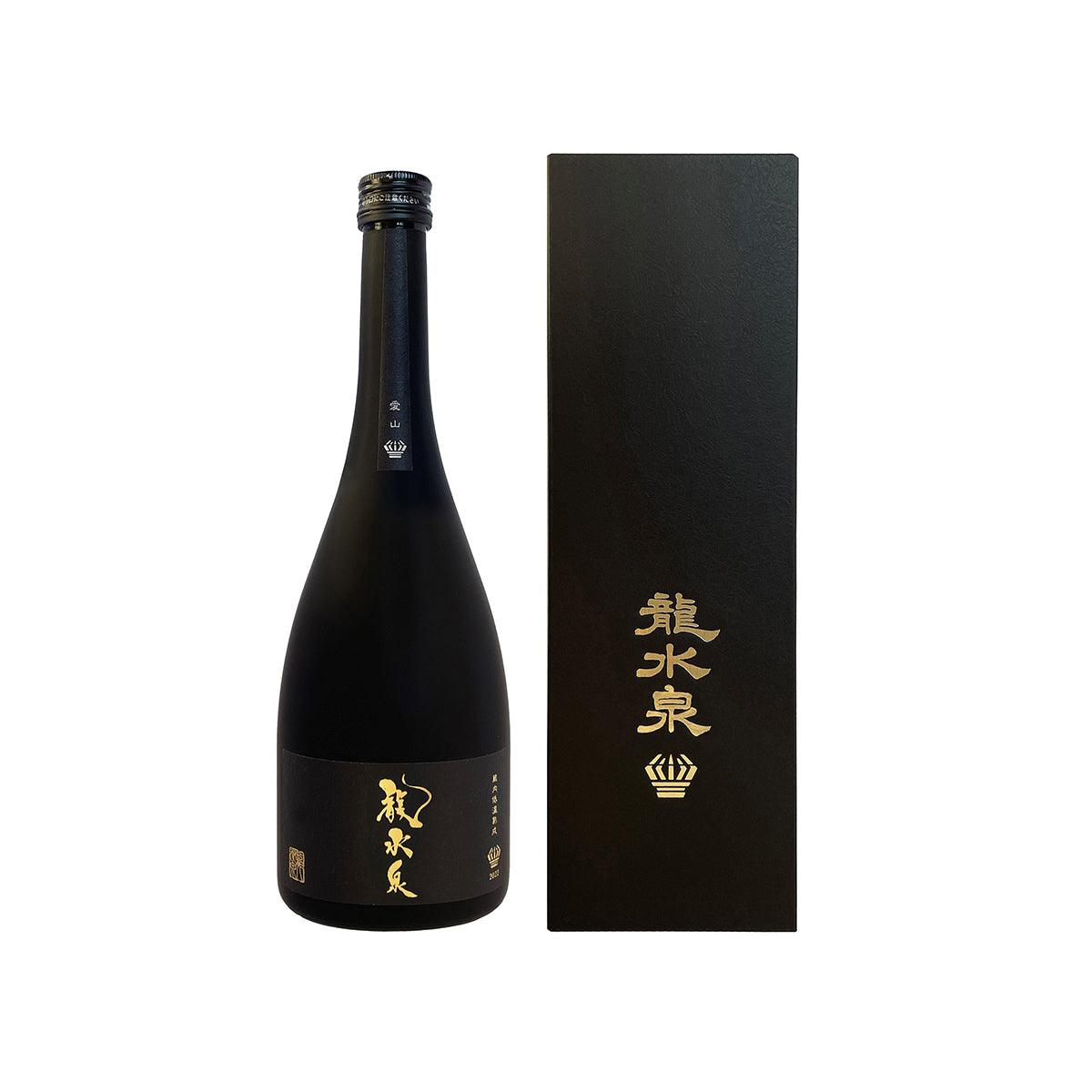 RYUSUISEN Aiyama junmai daiginjo bottle with dark label and matching black gift box