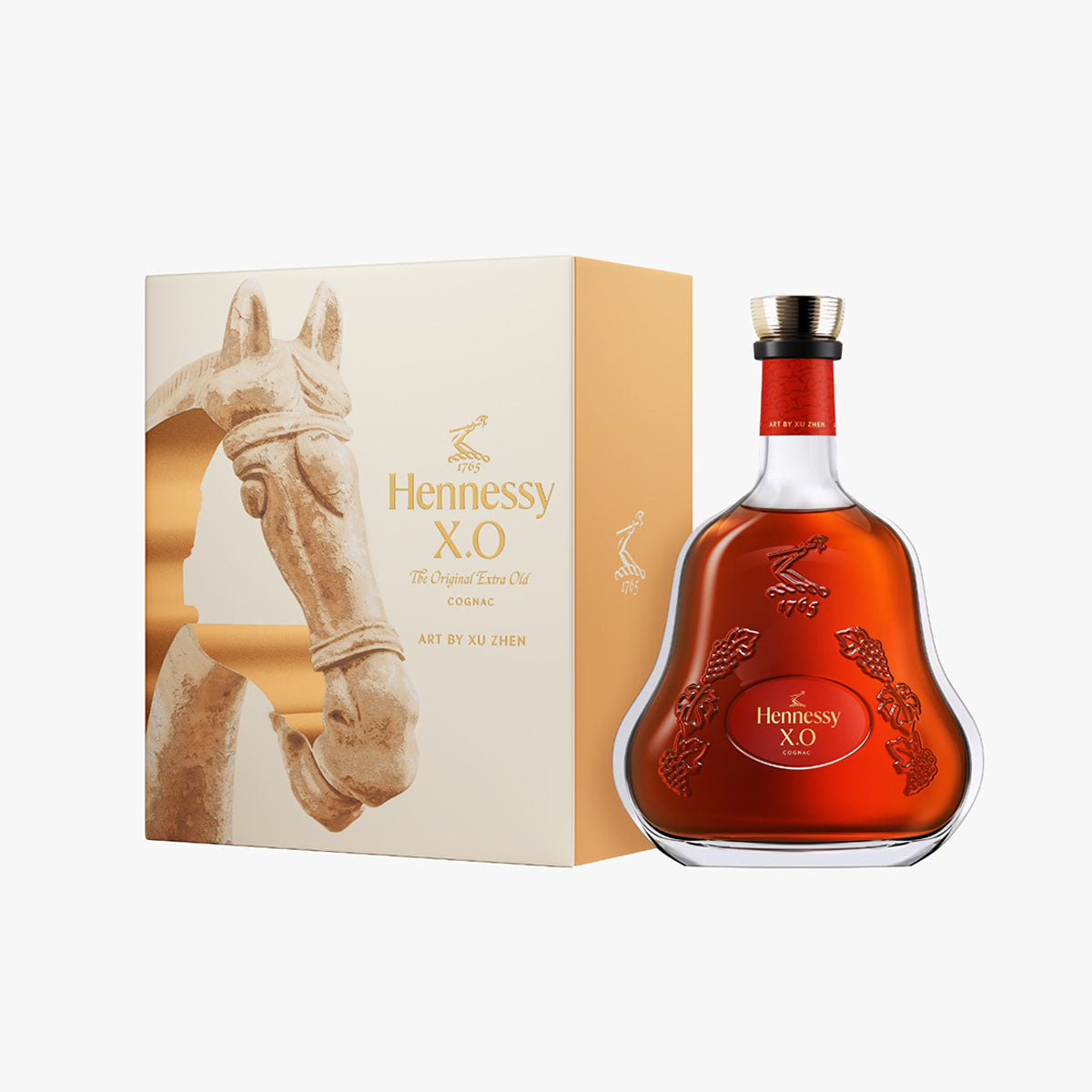 Hennessy XO CNY Edition glass decanter bottle with amber liquor and gift box