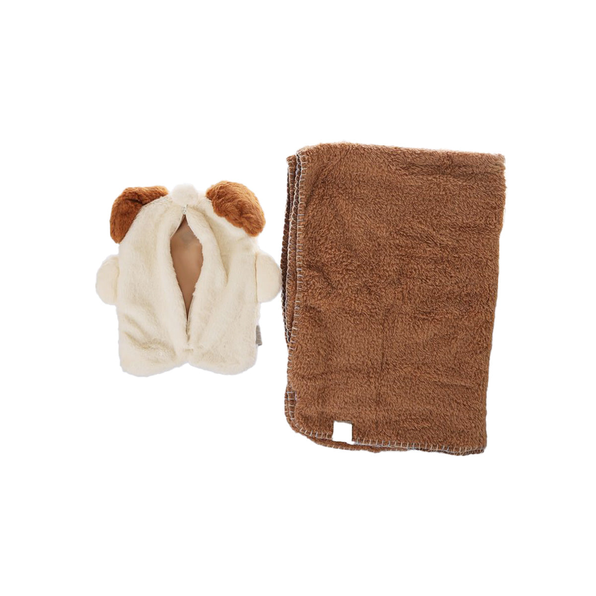 Compact plush blanket, brown square fabric with small bear-shaped cover