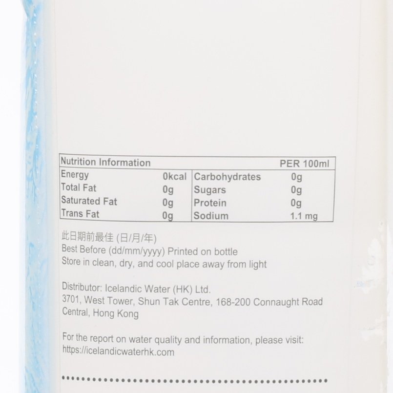ICELANDIC alkaline spring water bottle label, nutrition facts per 100 ml
