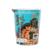Duck flavor cup noodles in blue Thai Chef Mama 60g instant noodle cup