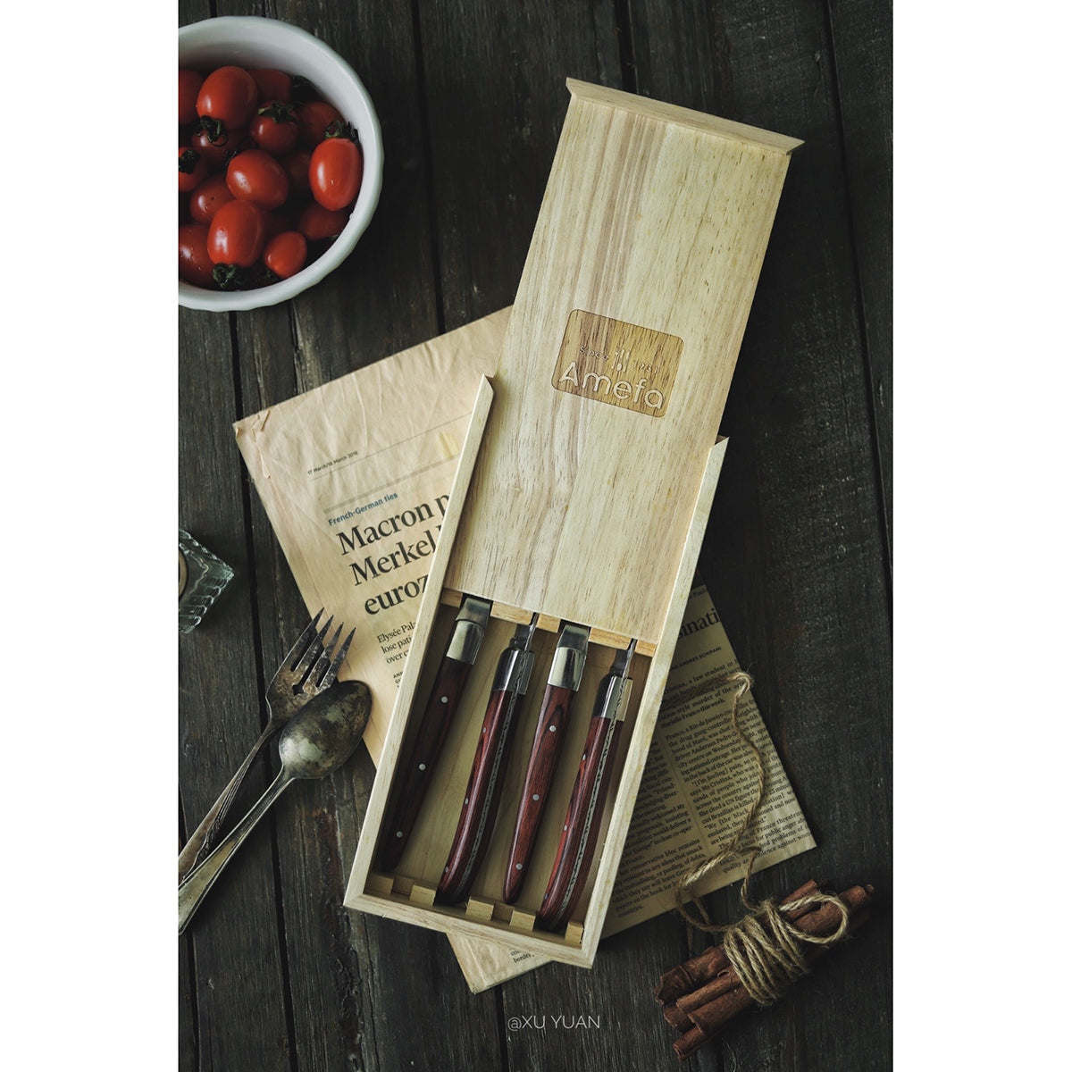 AMEFA steak cutlery set, 2 knives and 2 forks in brown handles, in packaging