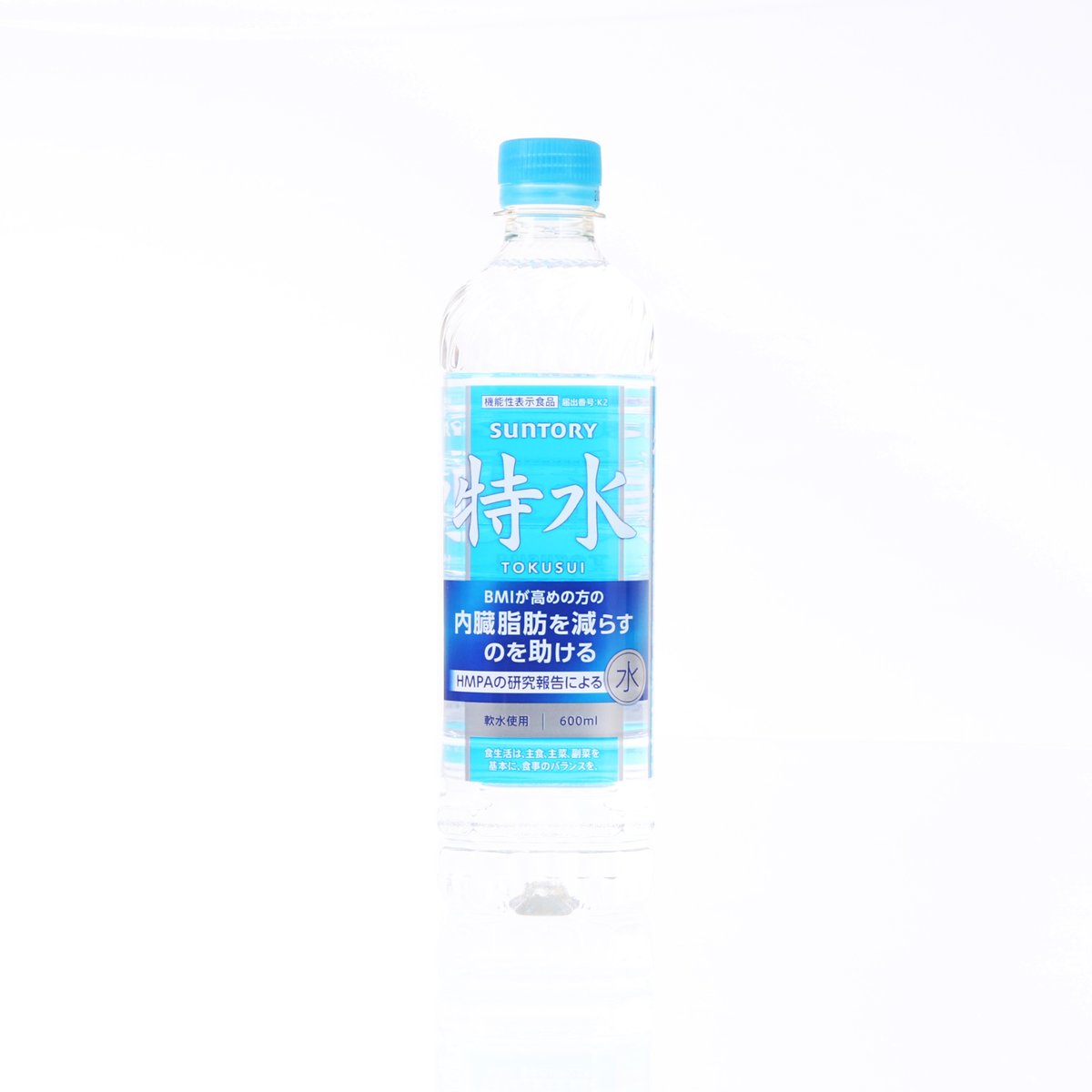 Tokusui water drink PET bottle with blue cap and blue label, 600 mL