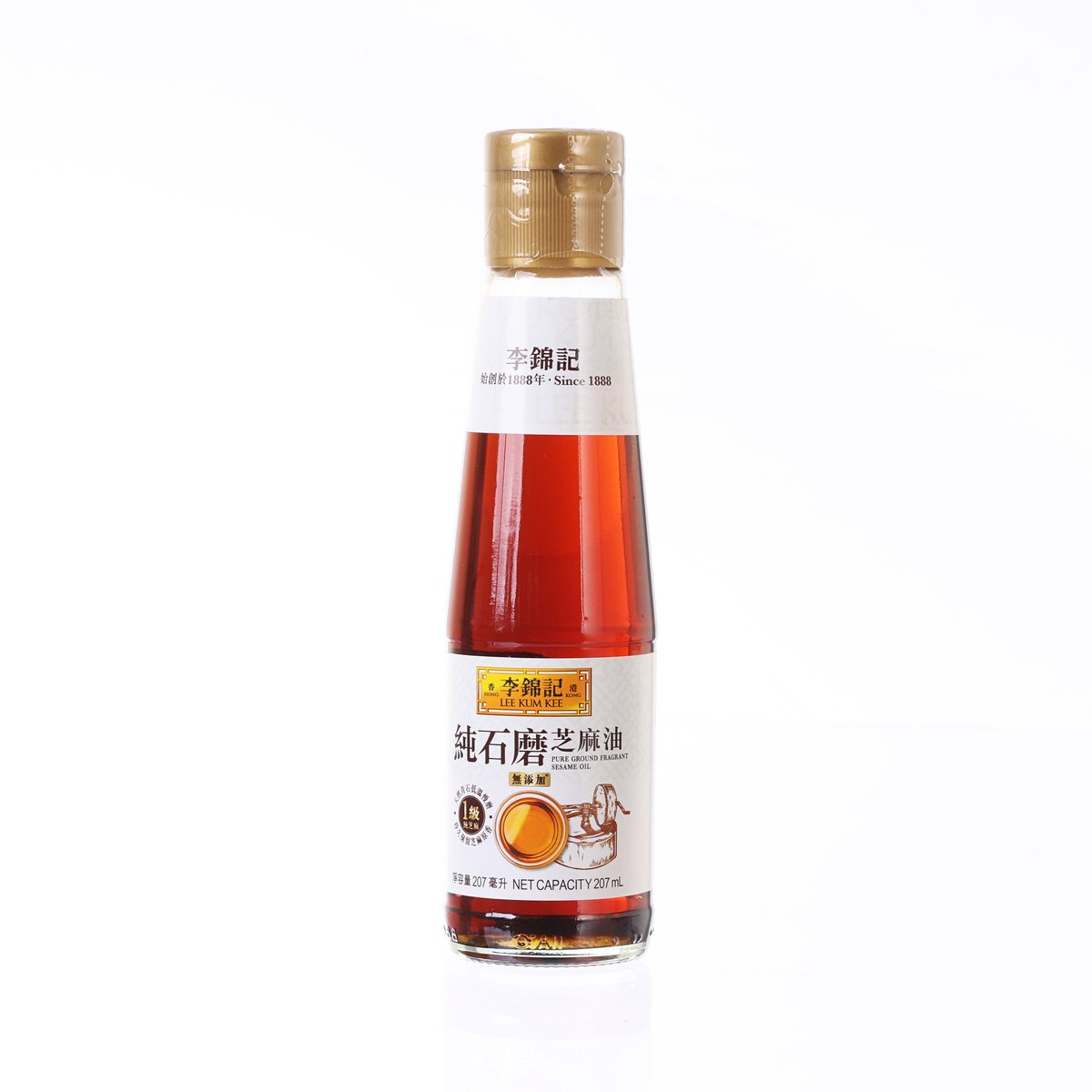 LEE KUM KEE fragrant sesame oil bottle, gold cap and red-tinted liquid, 207 mL