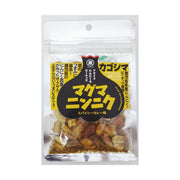Curry fried garlic and peanuts snack pouch, resealable stand-up bag