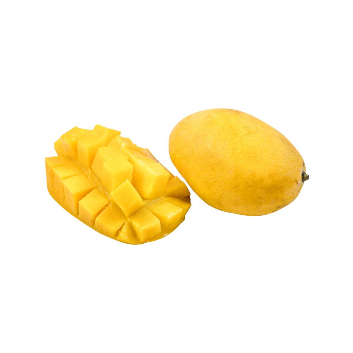 Yellow Chinese rainbow mango with diced pieces