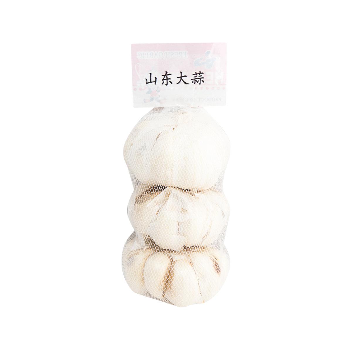 Spanish garlic bulbs in mesh bag, 3 pcs with white label text