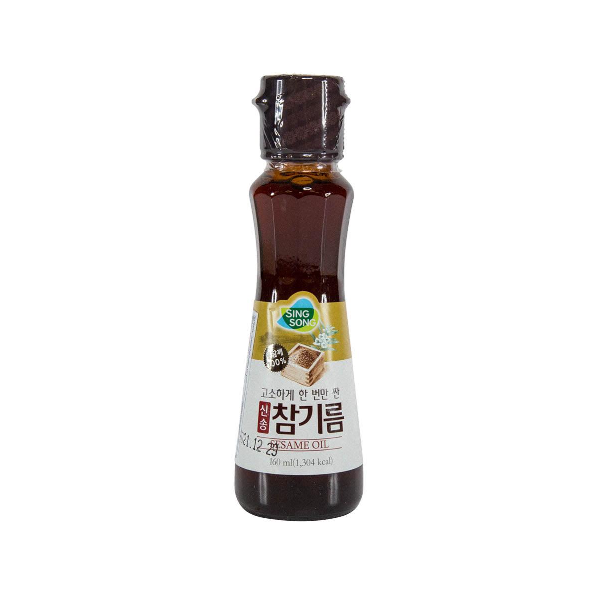 SING SONG sesame oil bottle, dark amber glass, 160 mL